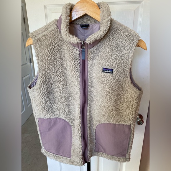 Patagonia youthSherpa Vest - Cream and XXL 16-18 Purple